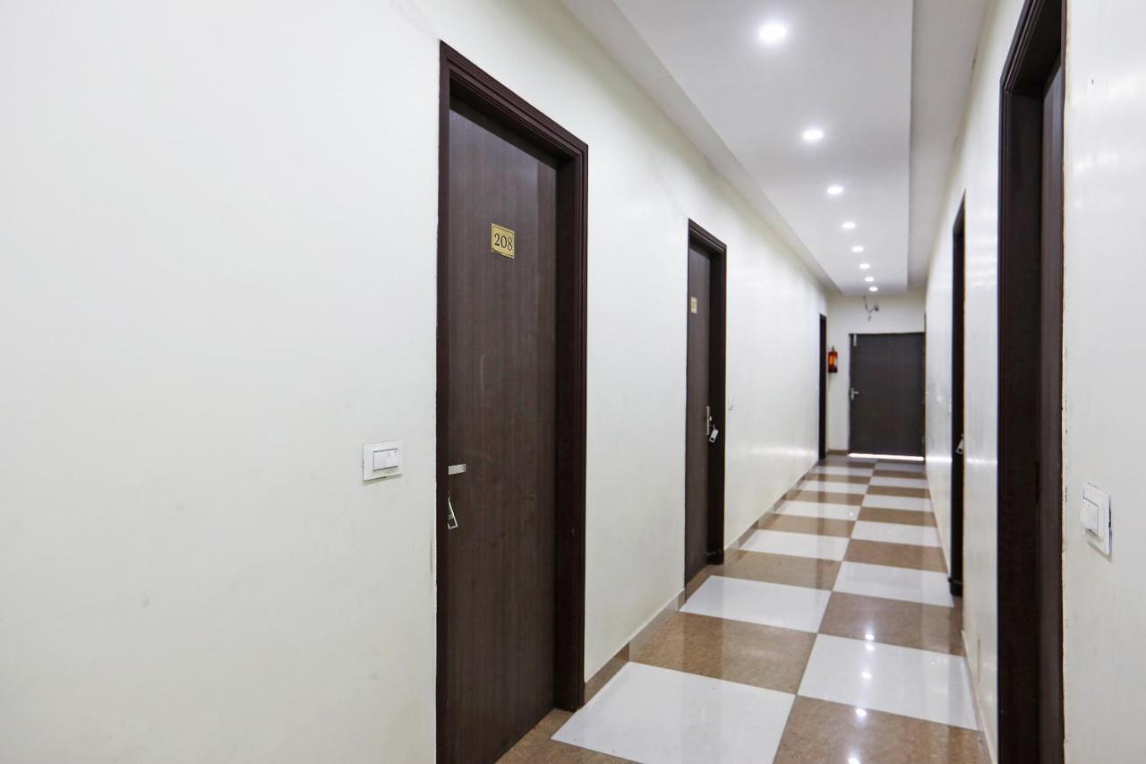 Hotel Oyo 48501 Dayal Regency Hapur Exteriér fotografie