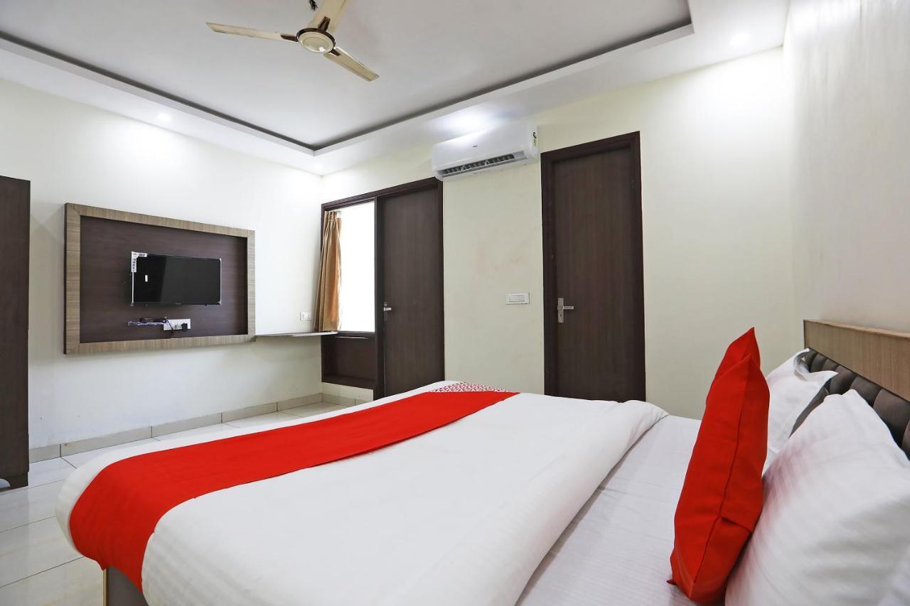 Hotel Oyo 48501 Dayal Regency Hapur Exteriér fotografie