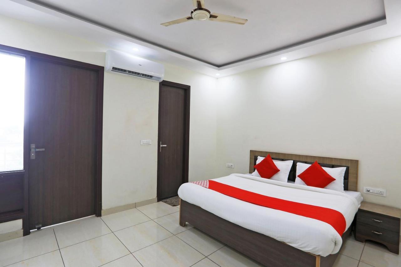 Hotel Oyo 48501 Dayal Regency Hapur Exteriér fotografie