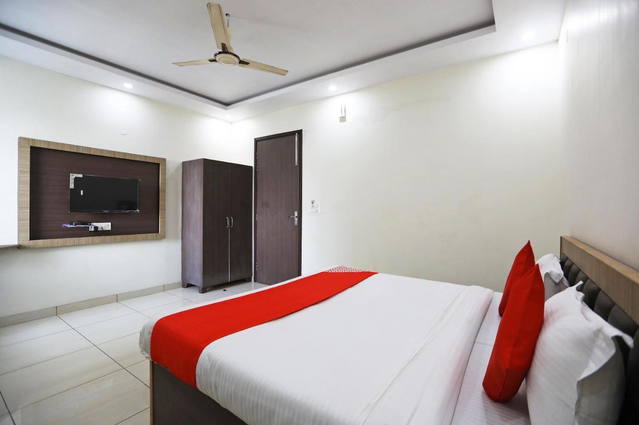 Hotel Oyo 48501 Dayal Regency Hapur Exteriér fotografie